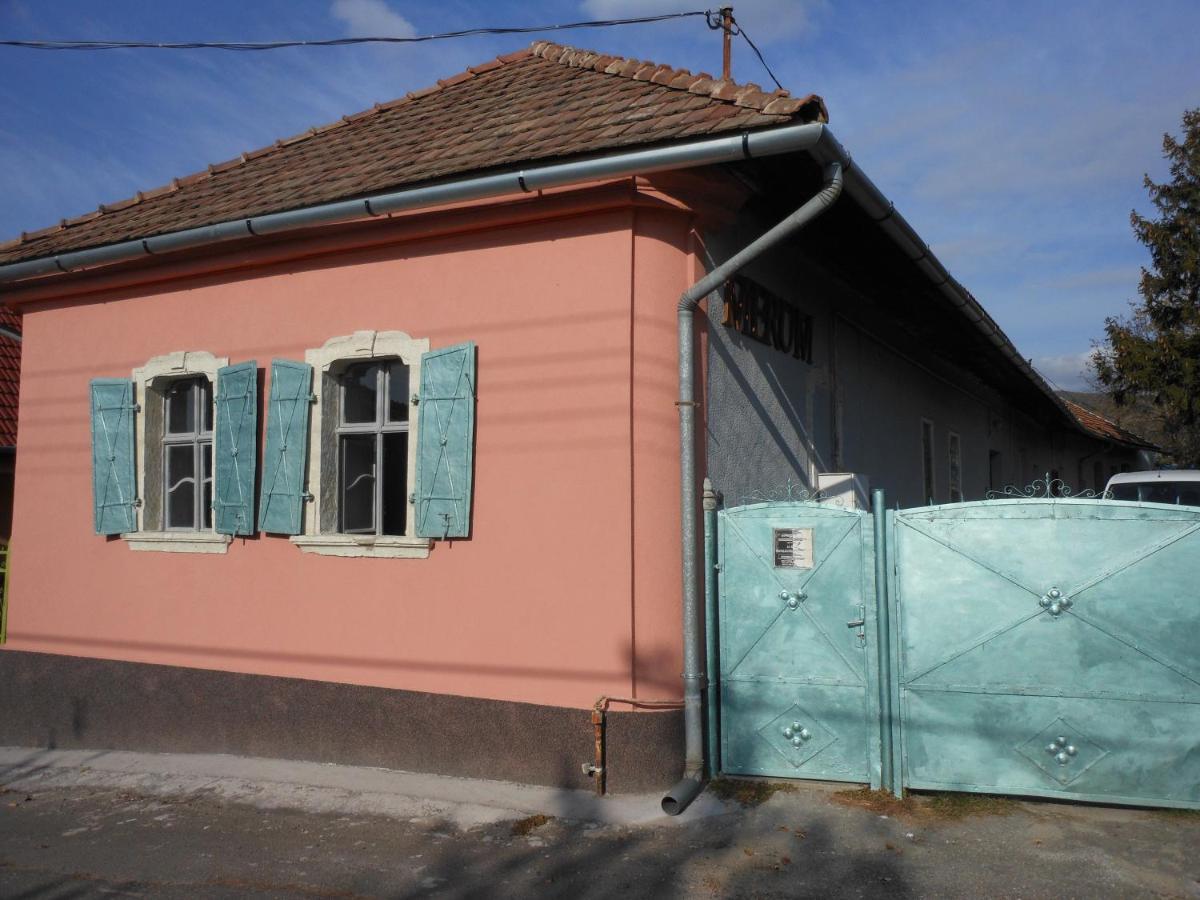 Merum Pinceszet Es Vendegszoba Tállya Exteriér fotografie